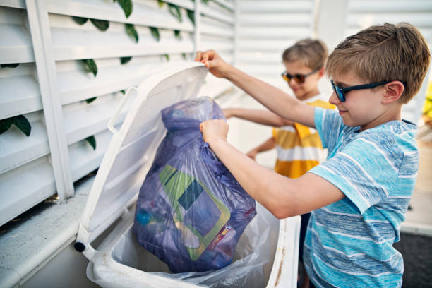 Best Garage Cleanout Services  in Hometown, IL